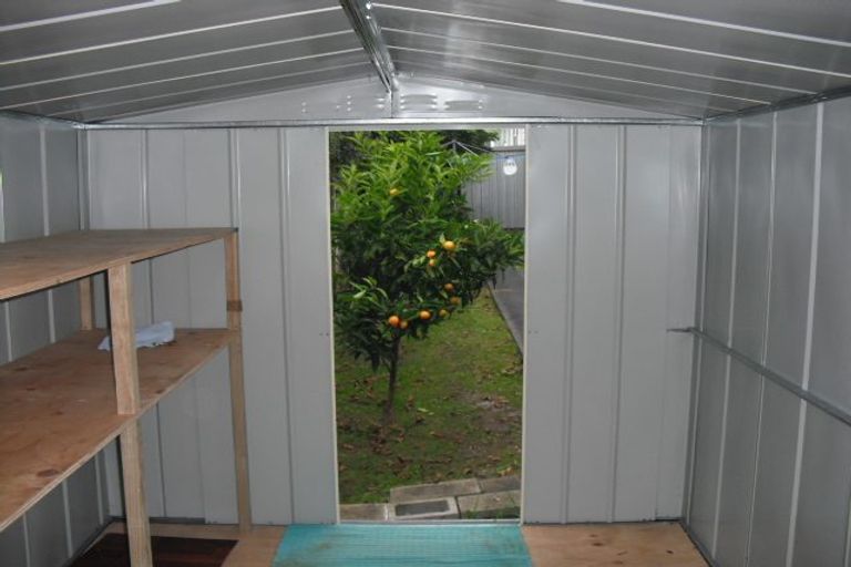 Photo of property in 1/2 Glynnbrooke Street, Te Atatu South, Auckland, 0610