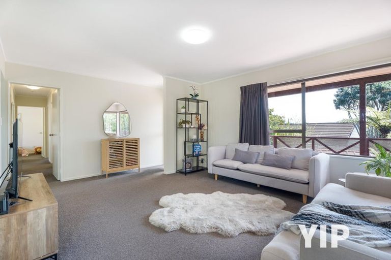 Photo of property in 30 Guadeloupe Crescent, Grenada Village, Wellington, 6037