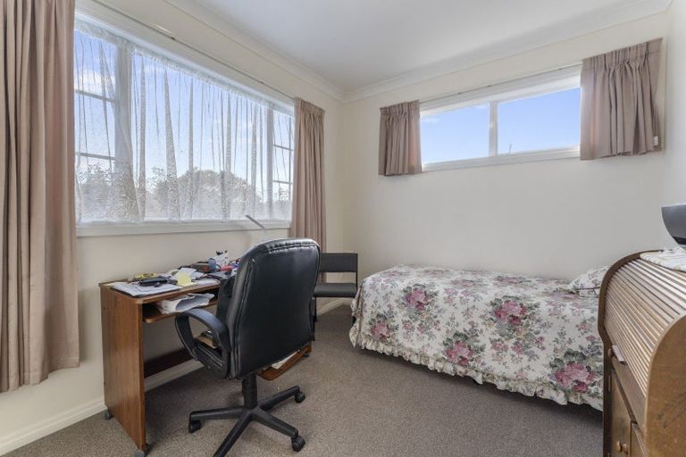 Photo of property in 72 Toi Street, Otaki Beach, Otaki, 5512