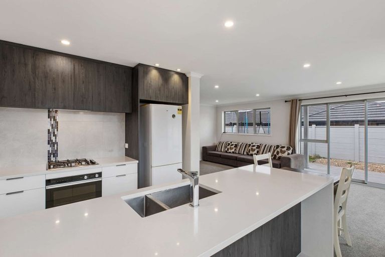 Photo of property in 49 Couldrey Crescent, Red Beach, 0932