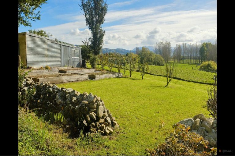 Photo of property in 104 School Road, Pleasant Valley, Geraldine, 7991