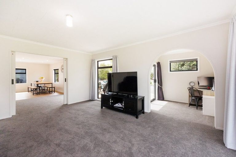 Photo of property in 1193 Taonui Road, Colyton, Feilding, 4775