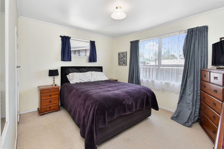 Photo of property in 36 Sunnypark Avenue, Rosehill, Papakura, 2113