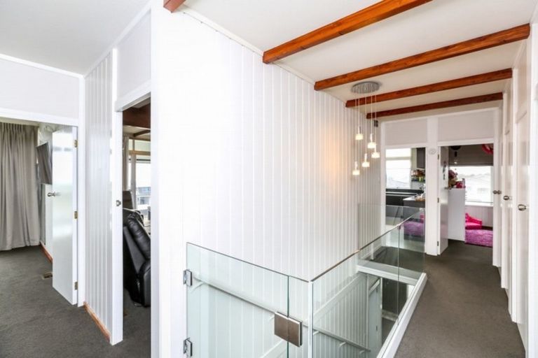 Photo of property in 4 Carver Place, Lynmouth, New Plymouth, 4310