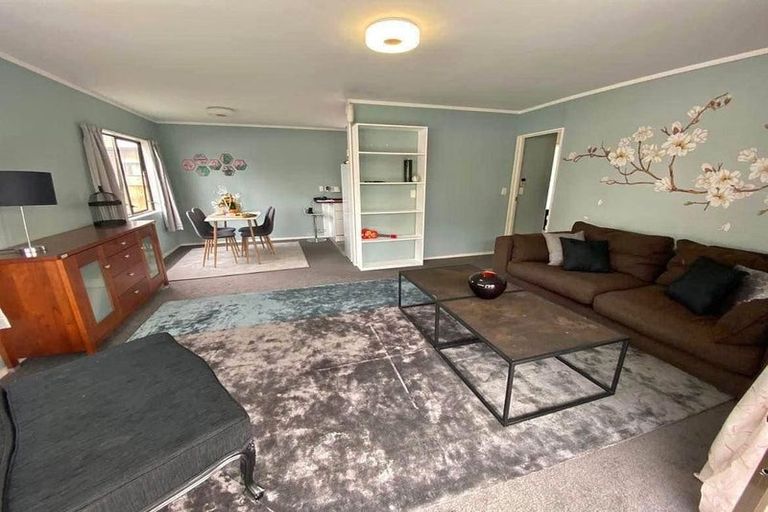 Photo of property in 6/1551 Great North Road, Waterview, Auckland, 1026