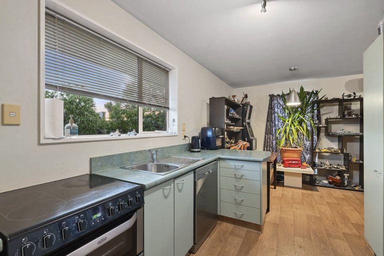 Photo of property in 52 Bromley Road, Bromley, Christchurch, 8062