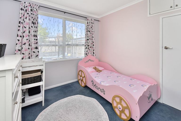 Photo of property in 36 Sunnypark Avenue, Rosehill, Papakura, 2113