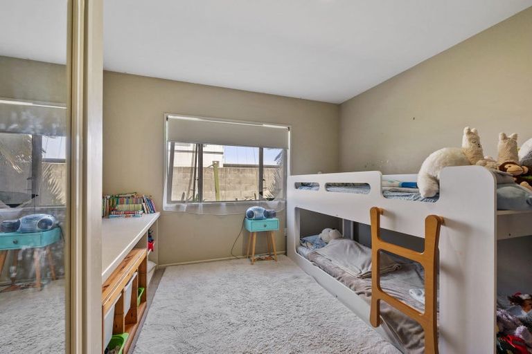 Photo of property in 119 Churchill Road, Rothesay Bay, Auckland, 0630