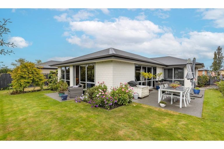 Photo of property in 4 Puaka Street, Pegasus, 7612