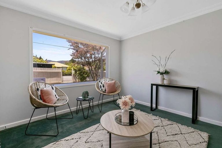 Photo of property in 140 Main Road, Wainuiomata, Lower Hutt, 5014