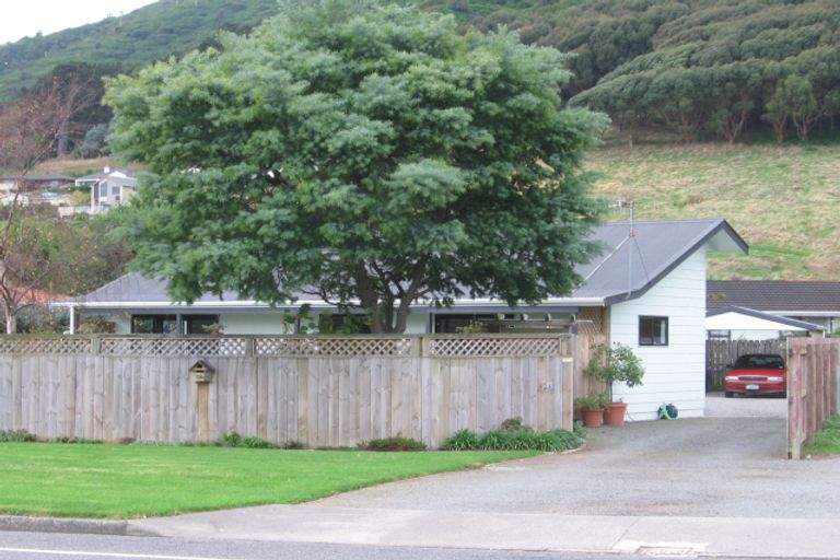 Photo of property in 73a Elizabeth Street, Waikanae, 5036