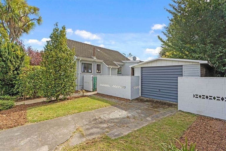 Photo of property in 6 Kyle Street, Riccarton, Christchurch, 8011