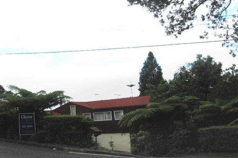 Photo of property in 27 Takahe Road, Titirangi, Auckland, 0604