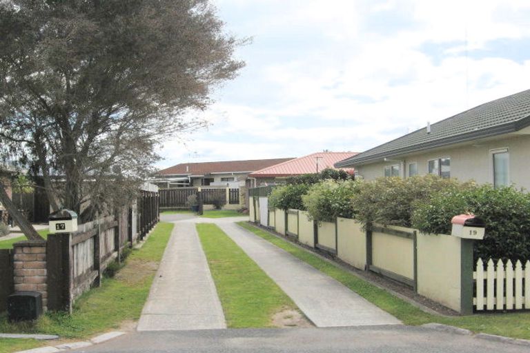 Photo of property in 19 Crisp Drive, Papamoa Beach, Papamoa, 3118