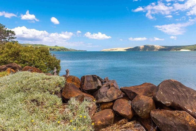Photo of property in 24 Koutu Beach Road, Opononi, Kaikohe, 0473
