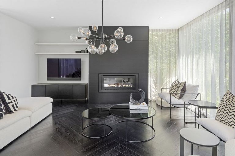 Photo of property in 140 Glandovey Road, Strowan, Christchurch, 8052