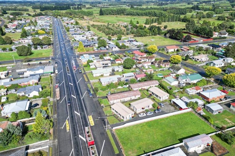 Photo of property in 1-12/71 Main Street, Mataura, 9712