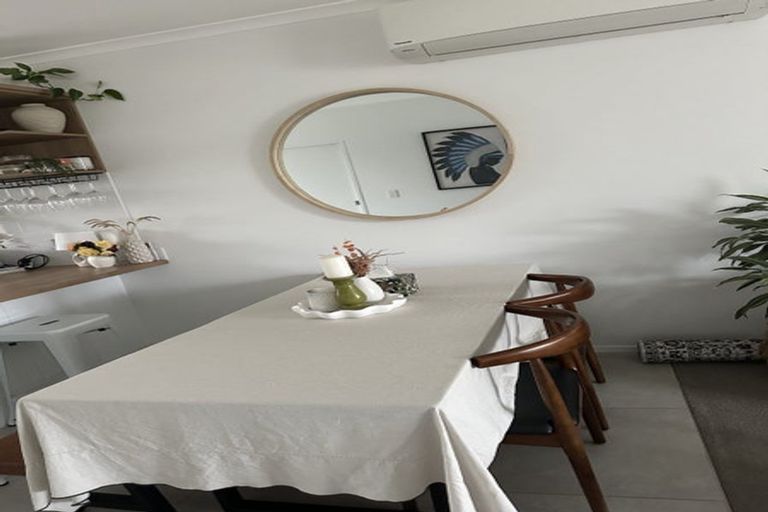 Photo of property in 24 Adlam Lane, Takanini, 2112