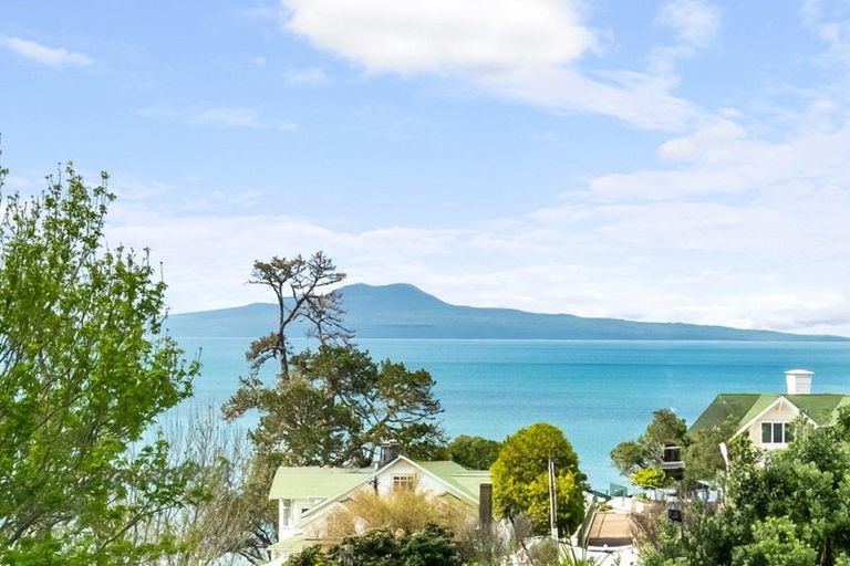 Photo of property in 12d Rewi Street, Torbay, Auckland, 0630