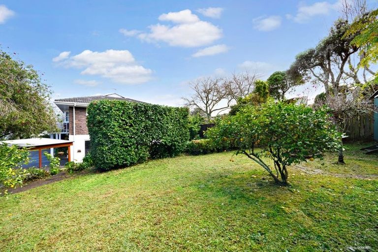 Photo of property in 2/14 Andrea Place, Sunnyhills, Auckland, 2010