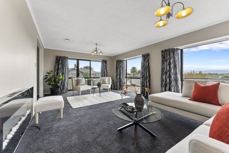 Photo of property in 2 Puketiro Drive, Feilding, 4702