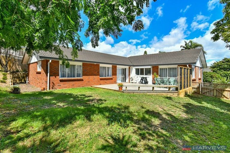 Photo of property in 67 Kuripaka Crescent, The Gardens, Auckland, 2105