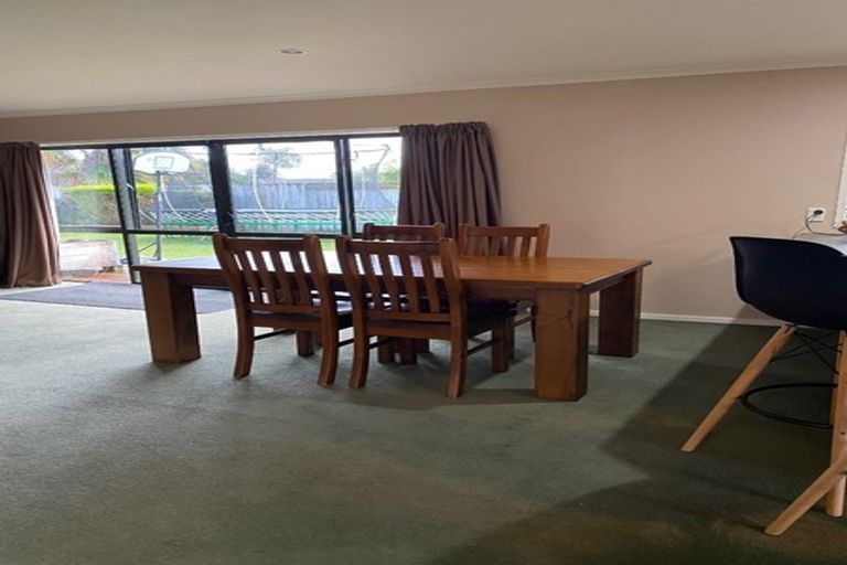 Photo of property in 44 Cranbrook Place, Rototuna North, Hamilton, 3210