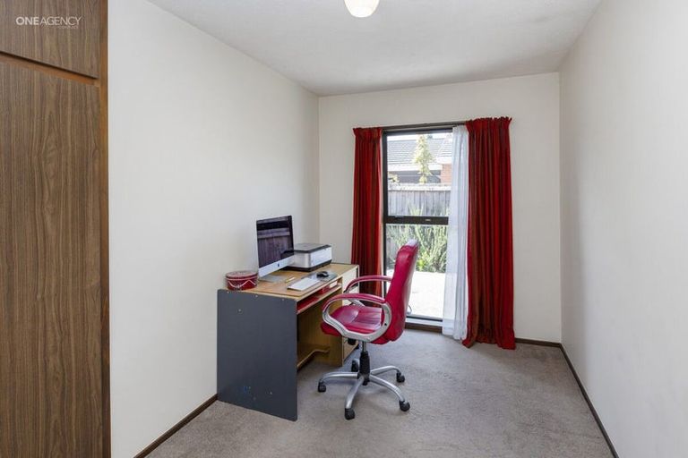 Photo of property in 20 Lavandula Crescent, Burnside, Christchurch, 8042