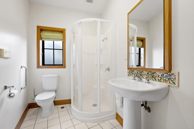 Photo of property in 2/131 Woburn Road, Woburn, Lower Hutt, 5010