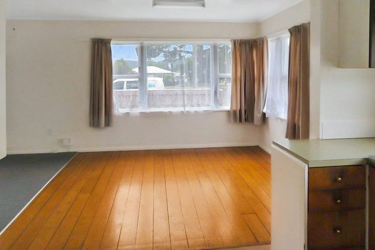 Photo of property in 45 Wainuiomata Road, Wainuiomata, Lower Hutt, 5014