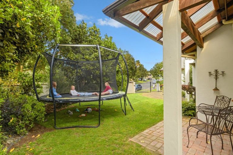 Photo of property in 2 Sabana Place, Bethlehem, Tauranga, 3110