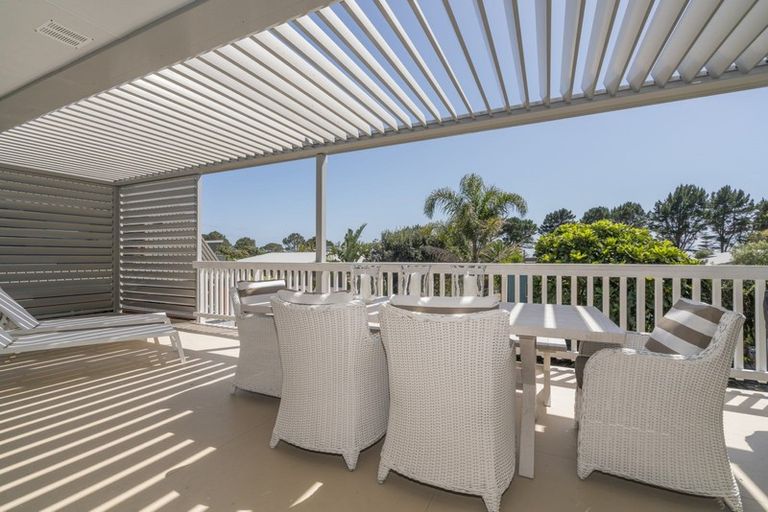 Photo of property in 656 Matarangi Drive, Matarangi, Whitianga, 3592