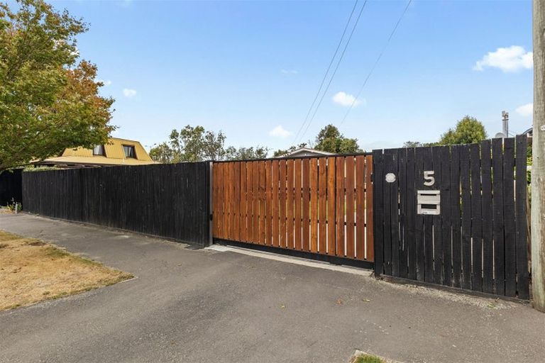 Photo of property in 5 Lagan Street, Belfast, Christchurch, 8051