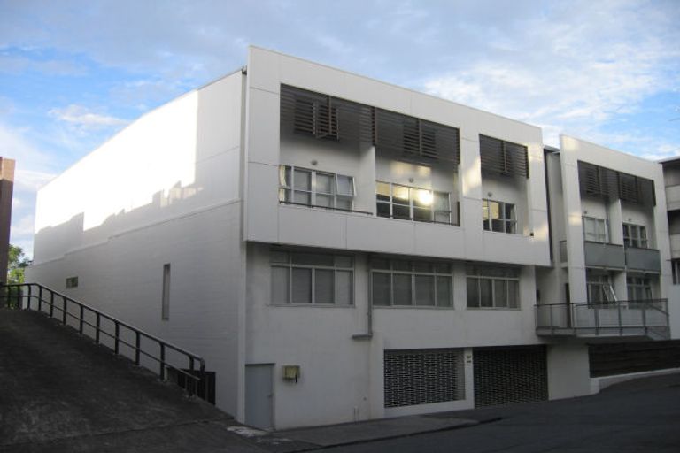 Photo of property in 2/27 Cheshire Street, Parnell, Auckland, 1052