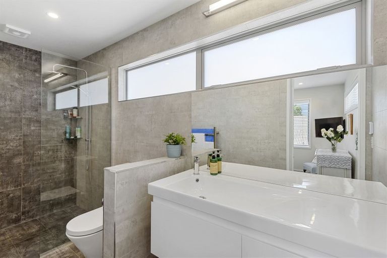 Photo of property in 35a Hewitts Road, Merivale, Christchurch, 8014