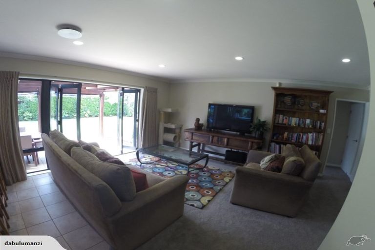 Photo of property in 153 Ruapehu Drive, Fitzherbert, Palmerston North, 4410