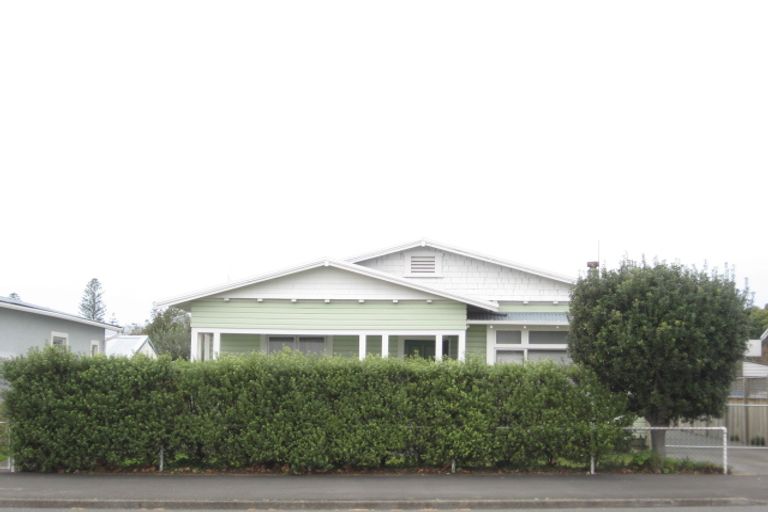 Photo of property in 6 Chambers Street, Te Awa, Napier, 4110