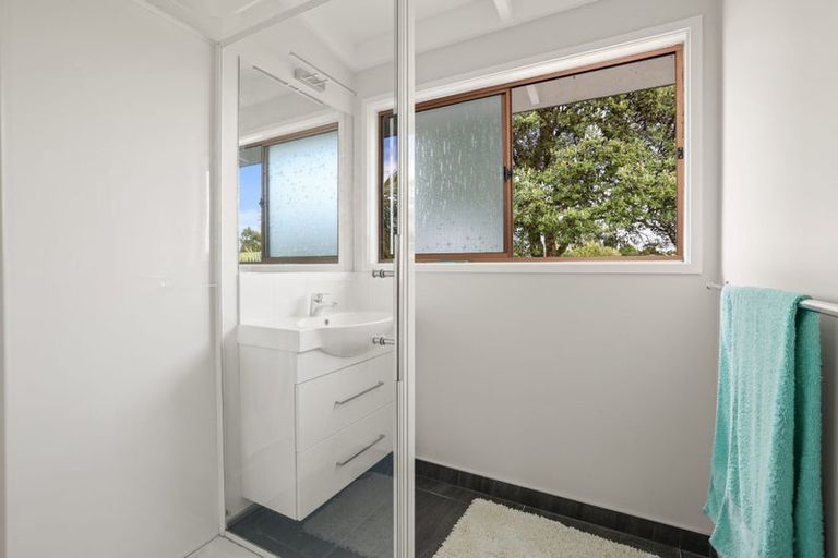 Photo of property in 3 Kauri Crescent, Snells Beach, 0920