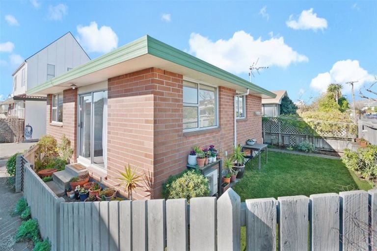 Photo of property in 111a Estuary Road, South New Brighton, Christchurch, 8062