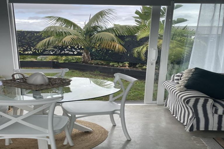 Photo of property in 2 Taimoana Close, Mangawhai Heads, Mangawhai, 0505