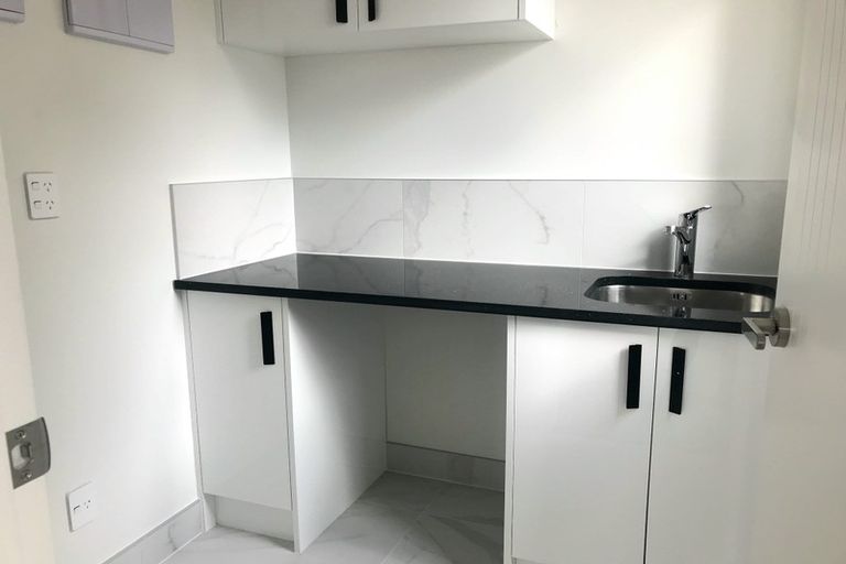 Photo of property in 55 Platinum Rise, Ranui, Auckland, 0612