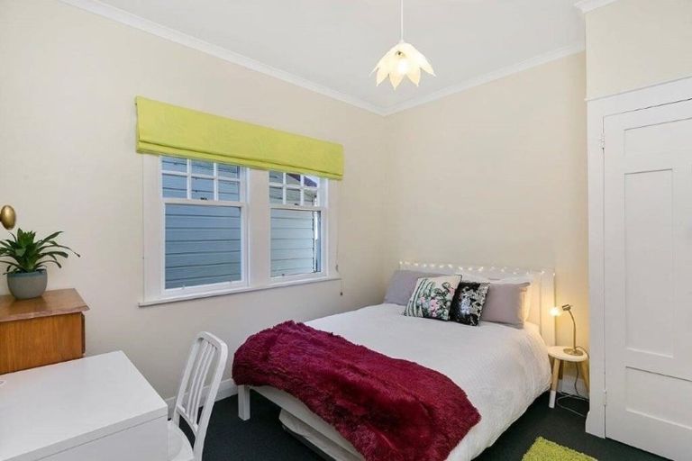 Photo of property in 123 Rongotai Road, Kilbirnie, Wellington, 6022