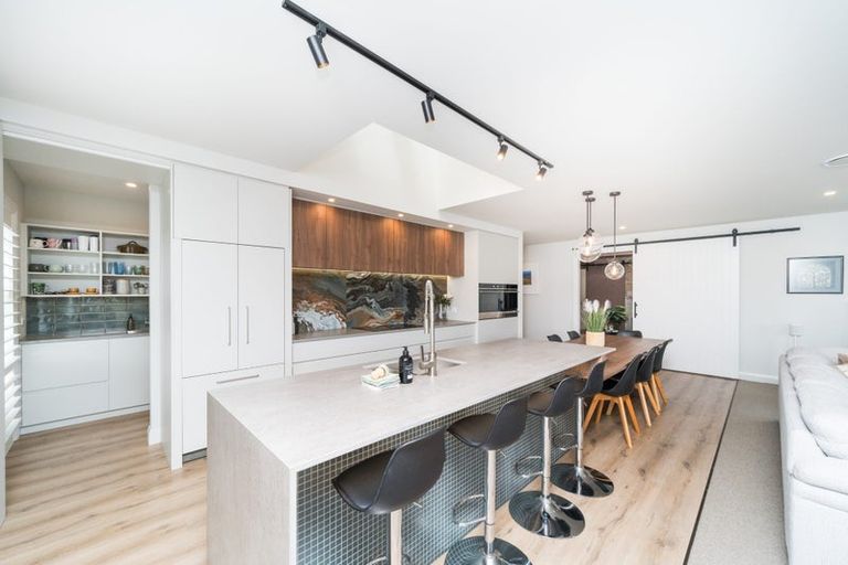 Photo of property in 9 Paterson Lane, Kelvin Grove, Palmerston North, 4470