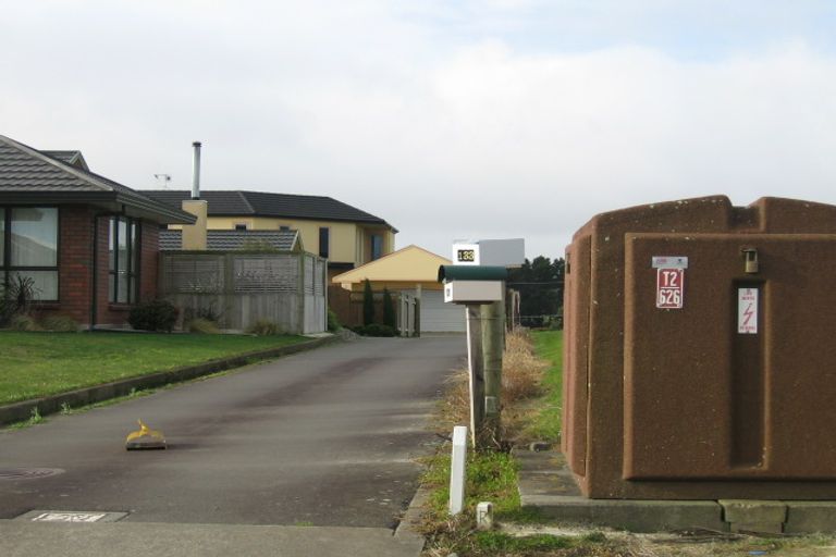 Photo of property in 133 Ruapehu Drive, Fitzherbert, Palmerston North, 4410