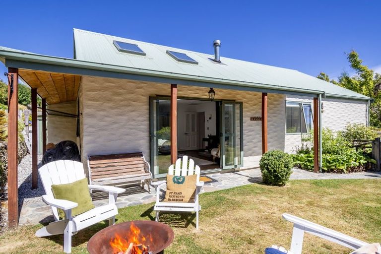 Photo of property in 43 Mcdonnell Road, Arrowtown, 9302