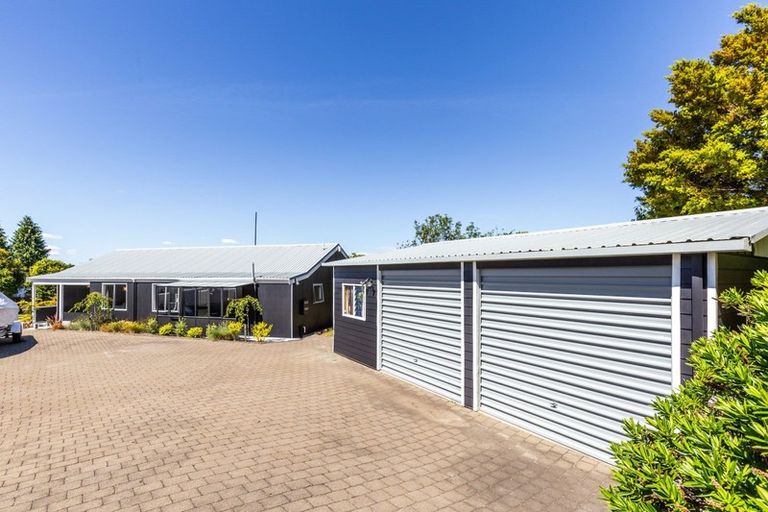 Photo of property in 18 Cherry Lane, Acacia Bay, Taupo, 3330