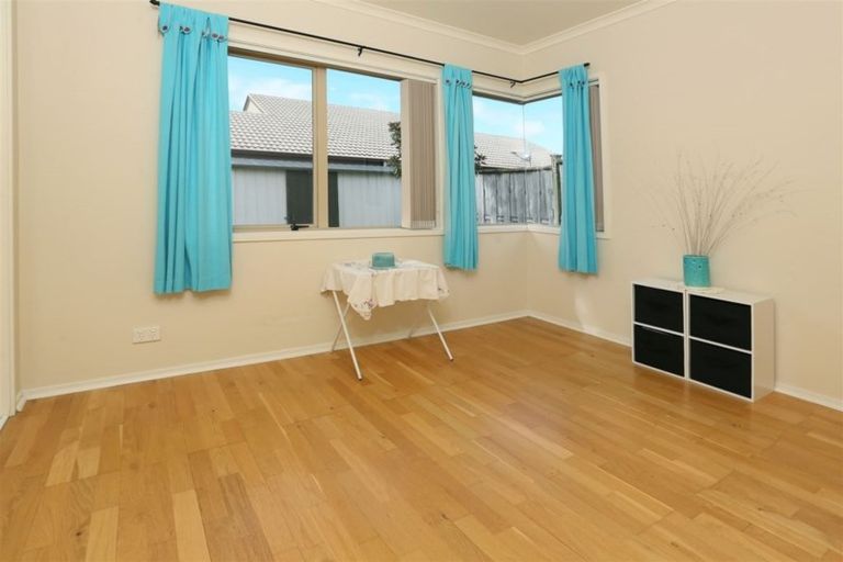 Photo of property in 81 Summerland Drive, Henderson, Auckland, 0612