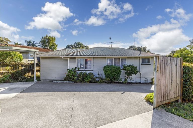 Photo of property in 399 Wairau Road, Totara Vale, Auckland, 0629