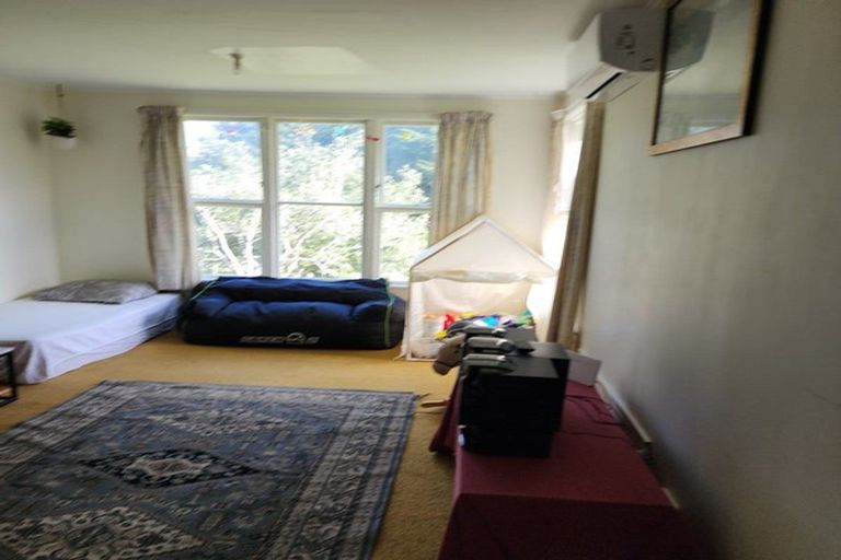 Photo of property in 85a-b Kokiri Crescent, Waitangirua, Porirua, 5024