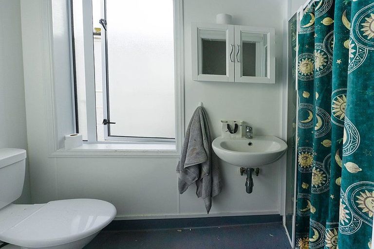 Photo of property in 30 Clyde Street, North Dunedin, Dunedin, 9016